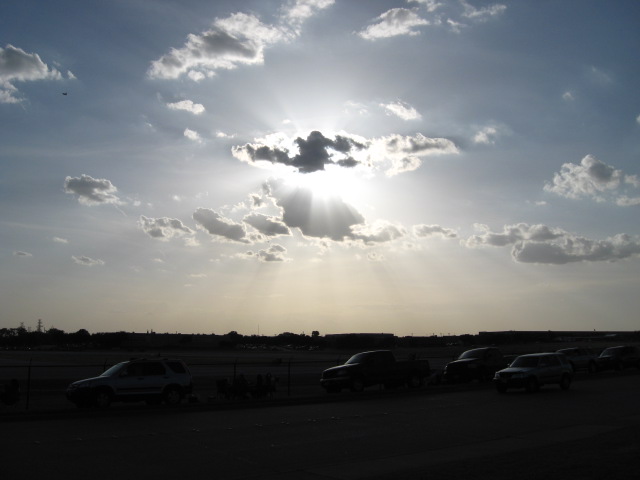 617x456 pixels (60K)